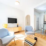 Cosy Ollerias 27 Center