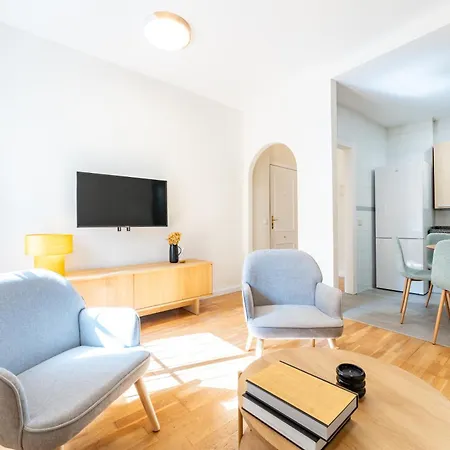 Cosy Ollerias 27 Center